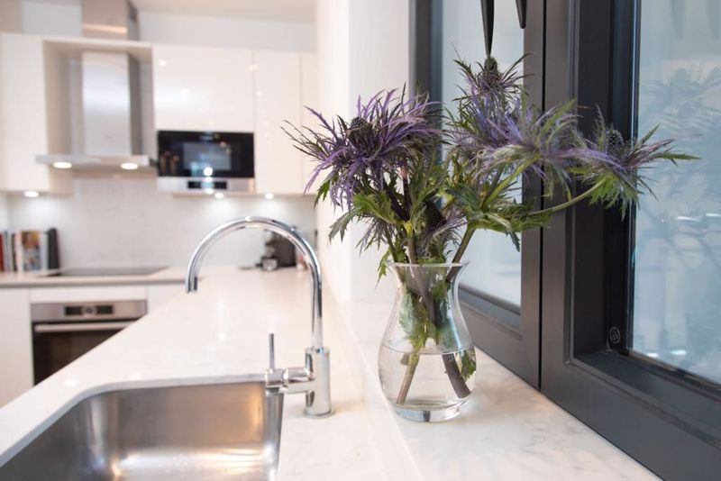 Kitchen- click for photo gallery